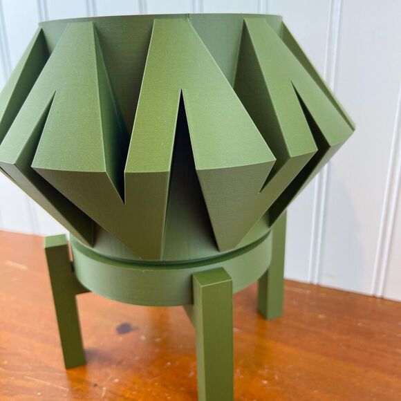 The Kovi Indoor Planter Pot with Drainage Tray & Stand, Houseplants - Picture 3 of 10